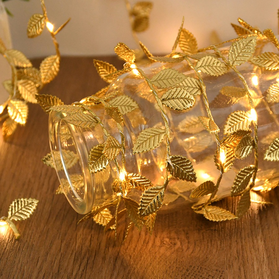Outdoor Power For Christmas Lights - أضواء زينة على شكل أوراق ذهبية
